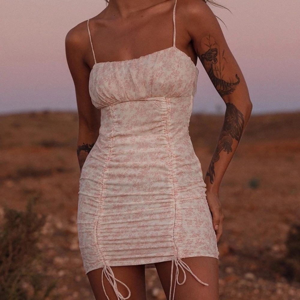 Pincess Polly Ivy Hollow Mini Dress White/Pink - US 2 / Pink